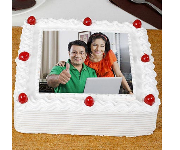 tangy-pineapple-photo-cake-for-fathers-day-in-saharanpur.png